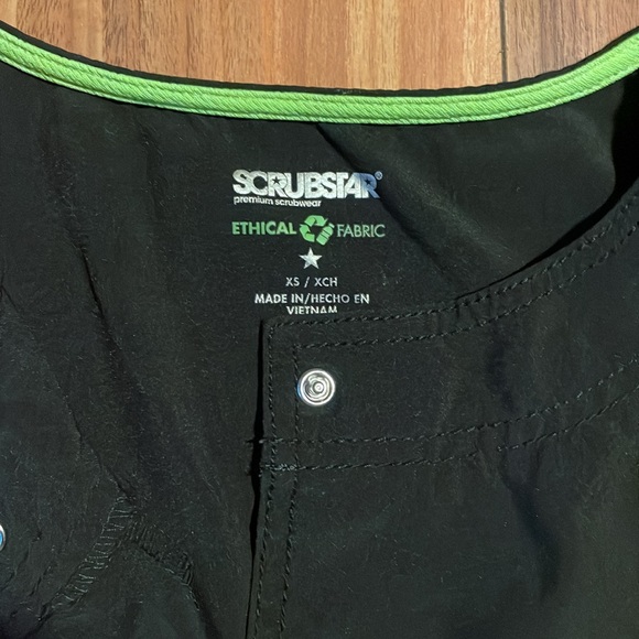 Scrub star, scrub, long sleeve jacket, black, excellent condition size xs - Picture 2 of 4